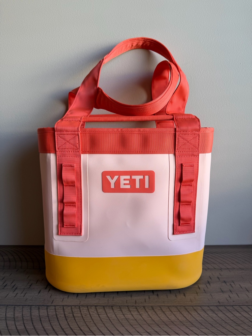 🍑🐝 YETI Camino 20 Peach/Beekeeper Tote Bag, RETIRED COLORWAY